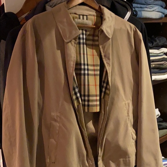Burberry khakhi jacket - Picture 3 of 3